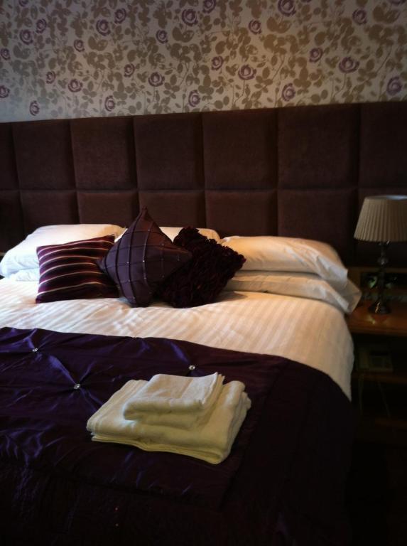 The Royal Hotel Cookstown Eksteriør billede