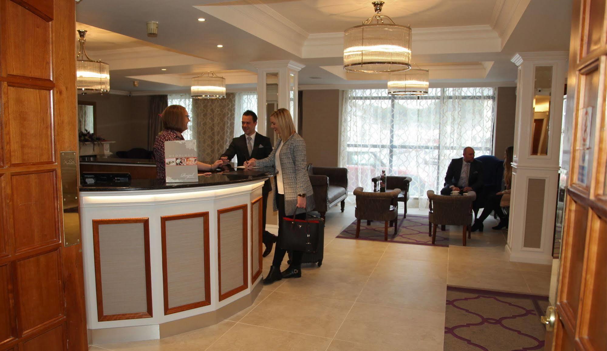 The Royal Hotel Cookstown Eksteriør billede