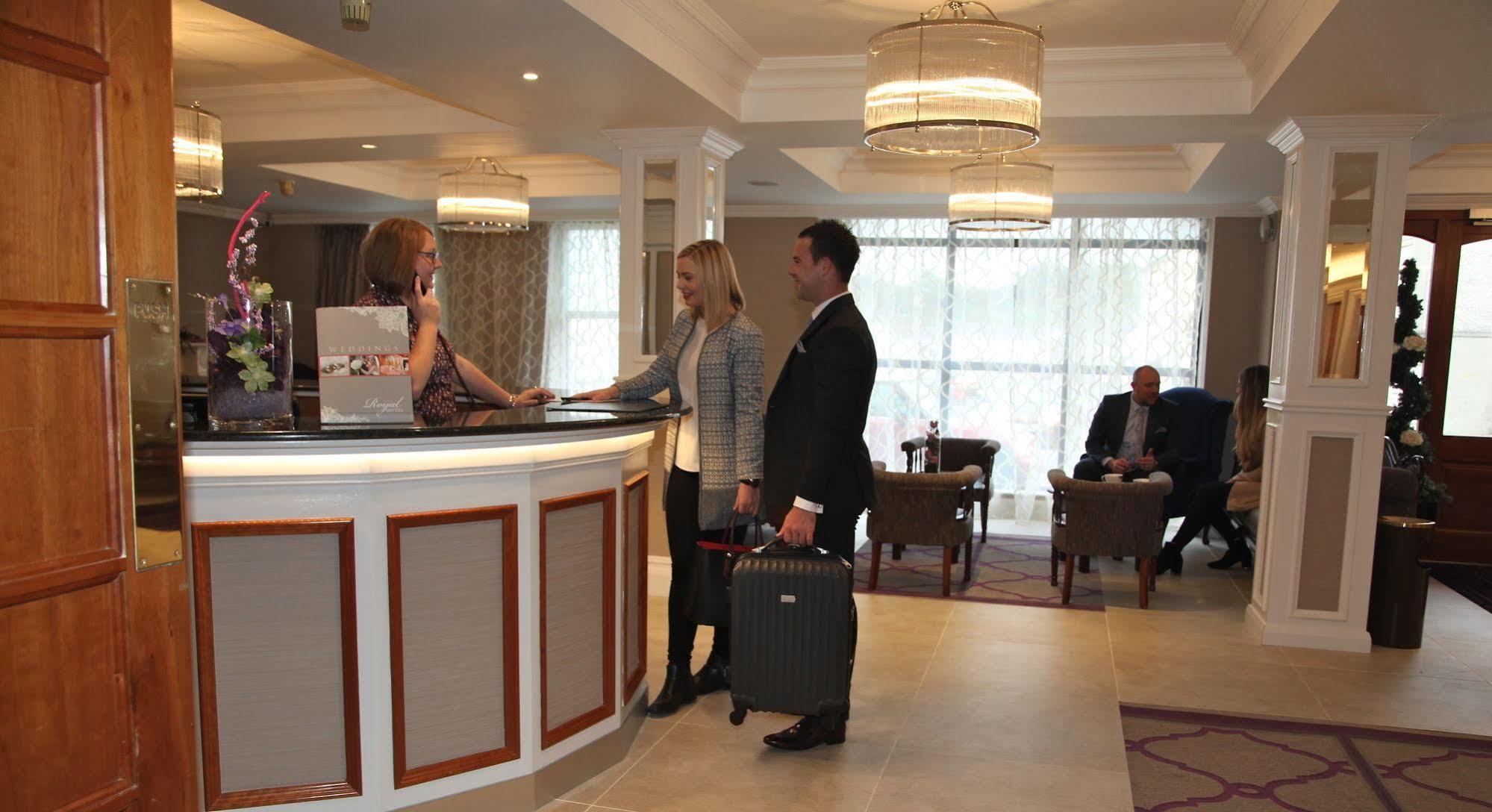The Royal Hotel Cookstown Eksteriør billede