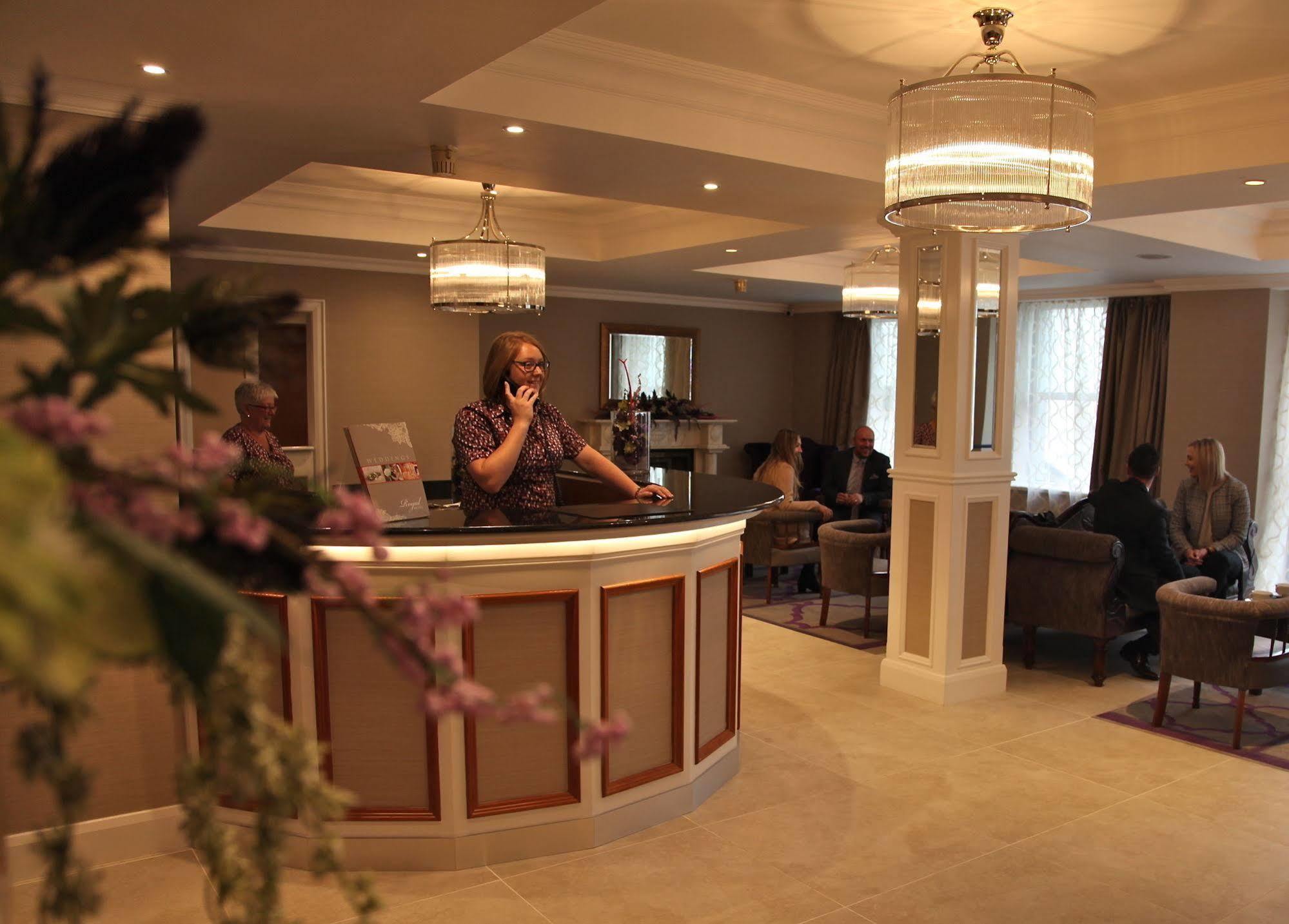 The Royal Hotel Cookstown Eksteriør billede